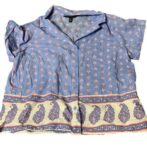 BANANA Republic women's XS button down blouse, blue with paisley design